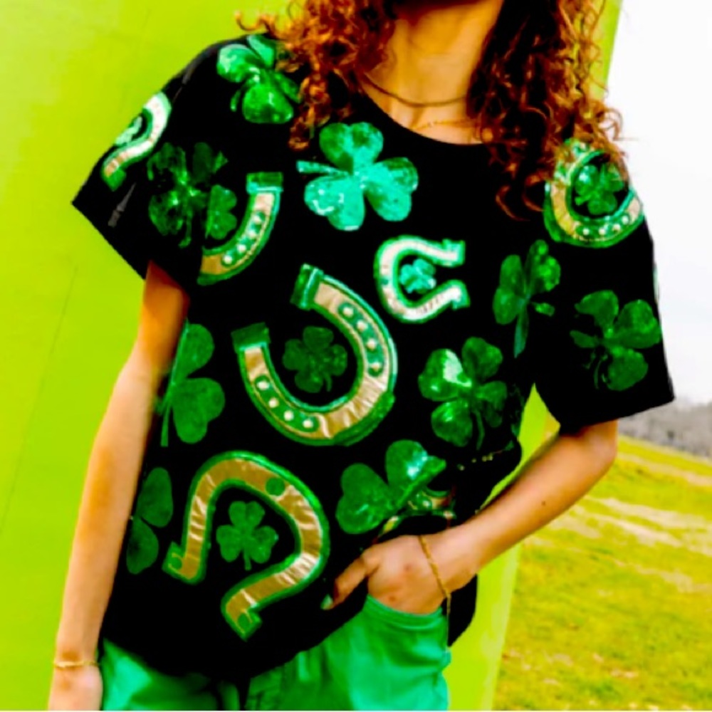 Queen of Sparkles black clover and horse shoe tee